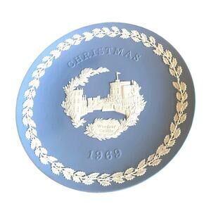 VIntage Wedgwood Jasperware Blu/Wh Christmas Collector Plate 1969 Windsor Castle